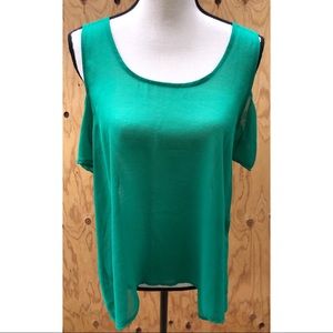 Lush Cold Shoulder Top Size Large NWT
